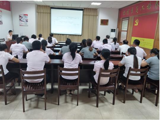 广西裕达工程有限公司顺利开展2019年工程系列 职称申报培训会